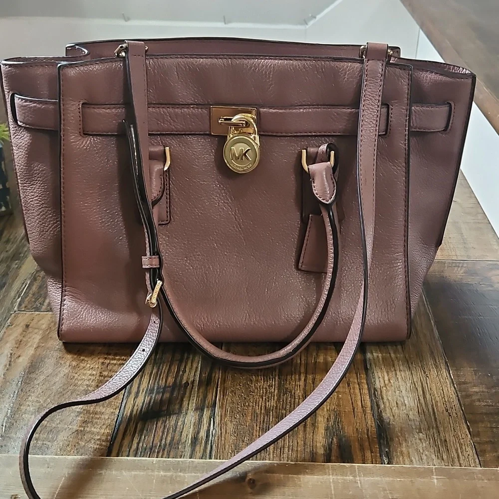 Michael Kors Purple Leather Shoulder Bag